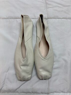Like New Pre Loved the row ballet flats size 39